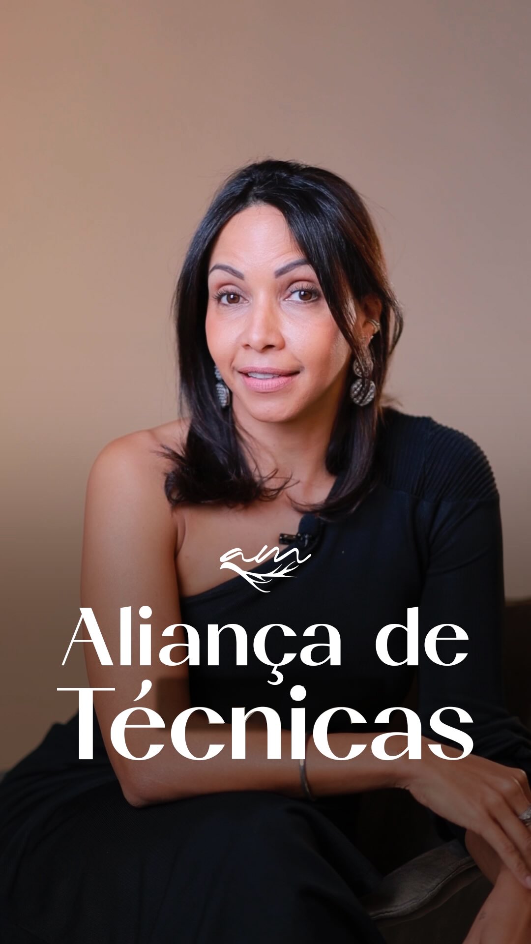 Aliança de Técnicas!
O tecnologia veio para ajudar no Tratamento de Varizes. É uma grande aliada.
Primeiro como ferrame
